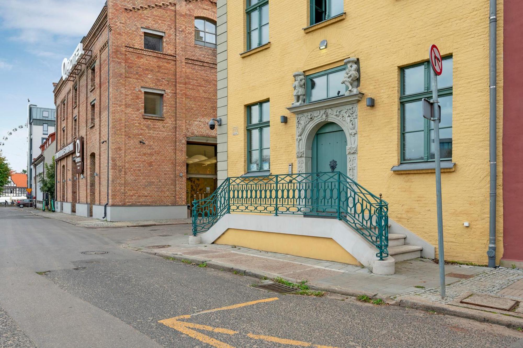 Historical Townhouse By Blue Mandarin Apartamento Gdańsk Exterior foto